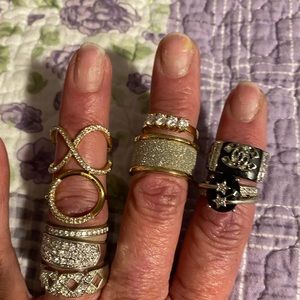 Lot of 14 rings !! Variety All size 7